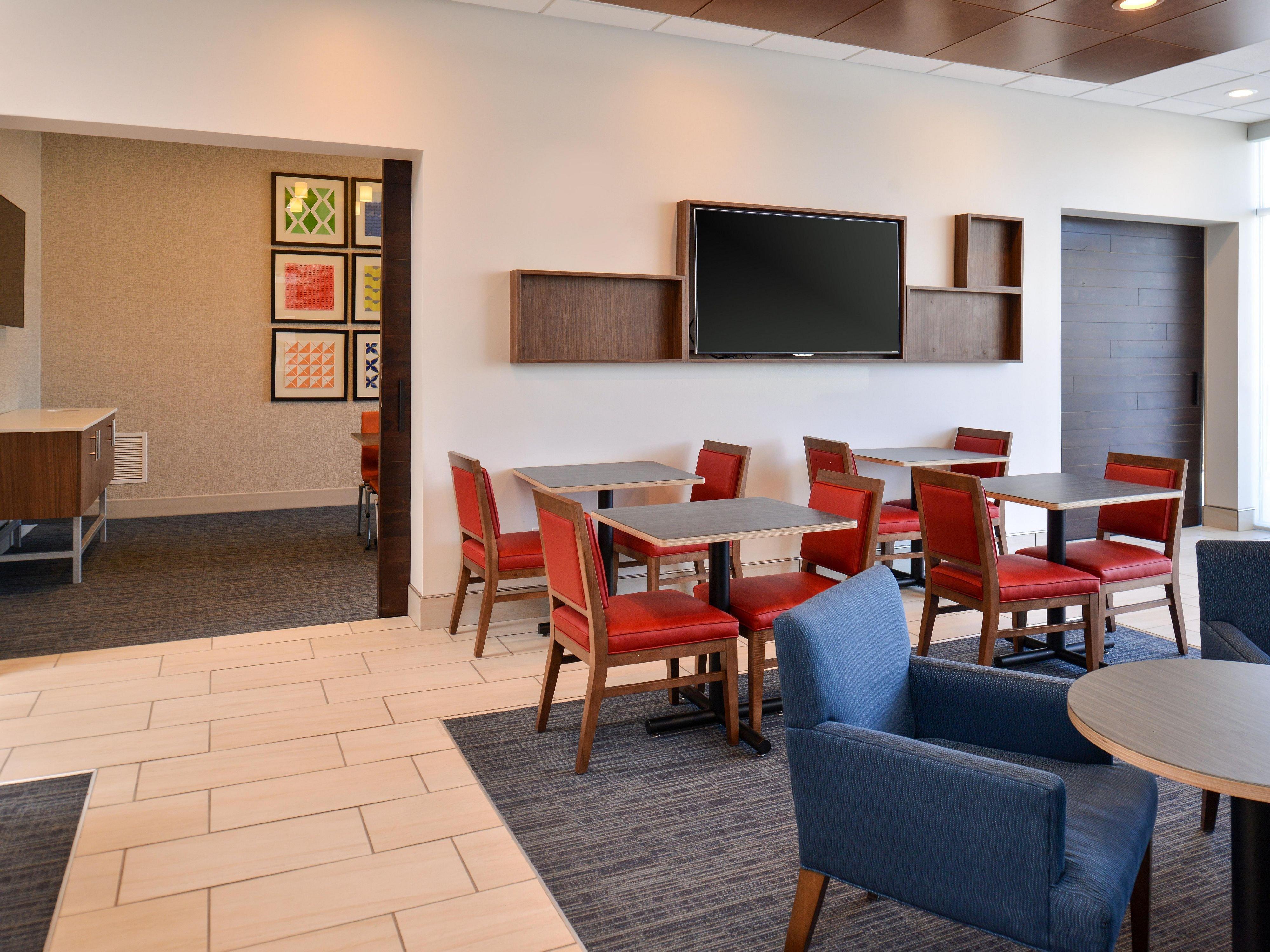 Holiday Inn Express & Suites - Brighton South - Us 23 By Ihg Eksteriør billede
