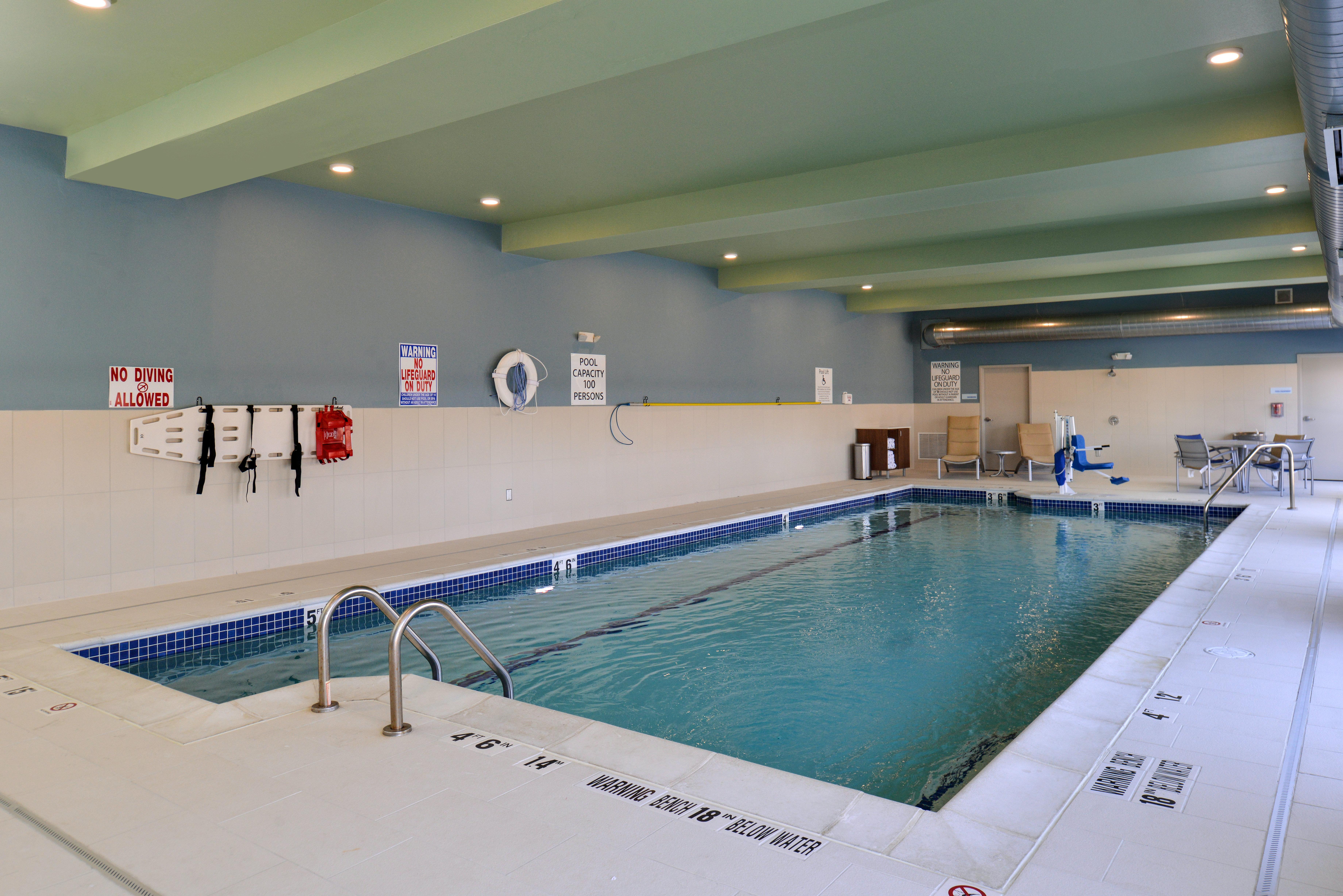 Holiday Inn Express & Suites - Brighton South - Us 23 By Ihg Eksteriør billede