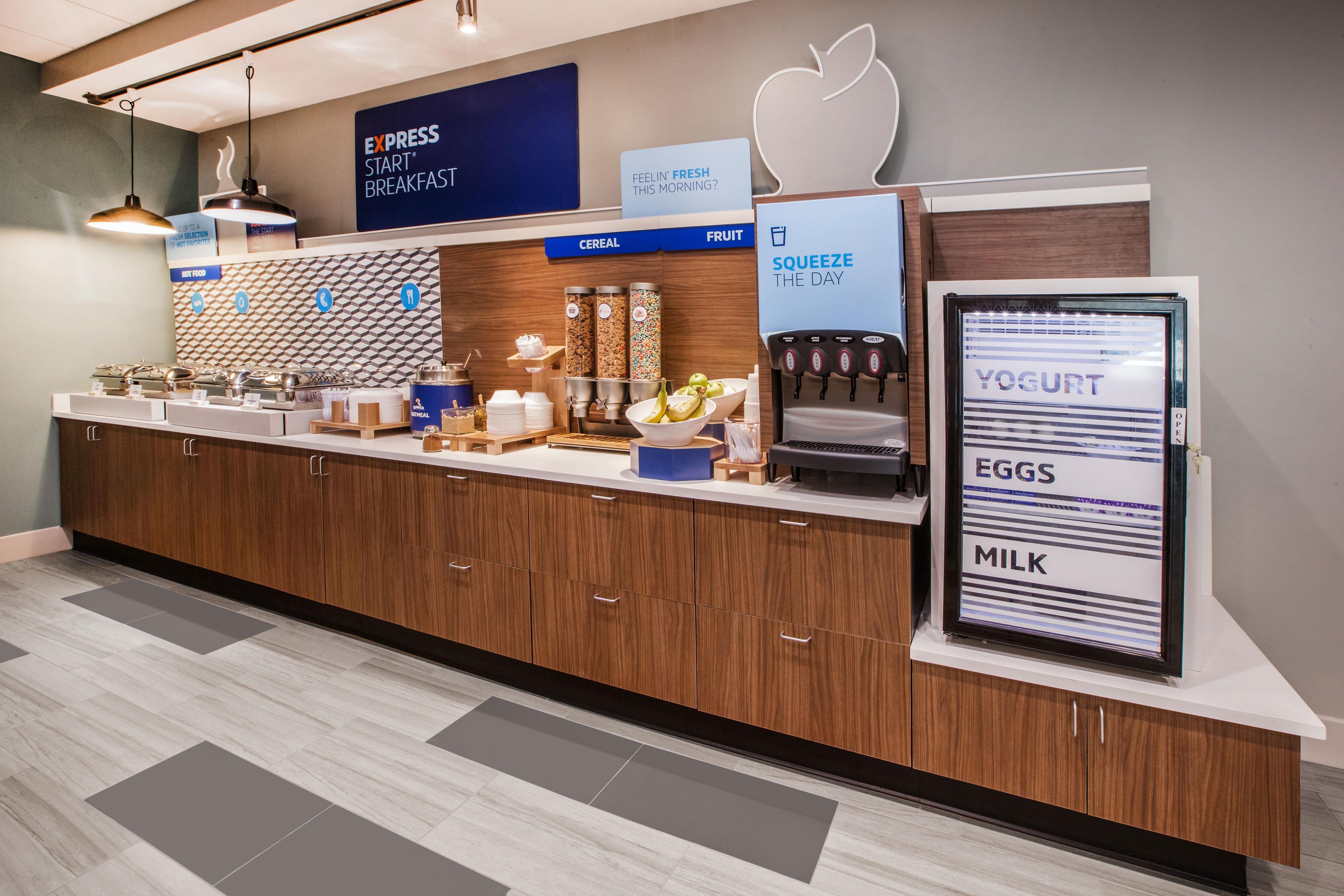 Holiday Inn Express & Suites - Brighton South - Us 23 By Ihg Eksteriør billede